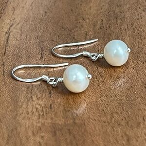 Classic S.Silver and White Freshwater Pearl Drop Earrings